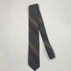 Classic Men's Diagonal Stripe Tie in Gray and Burgundy